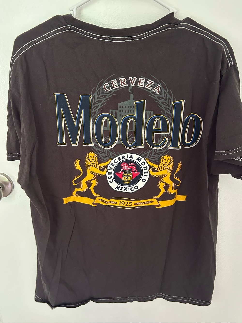 Model Cerveza Black Graphic Men's T-Shirt